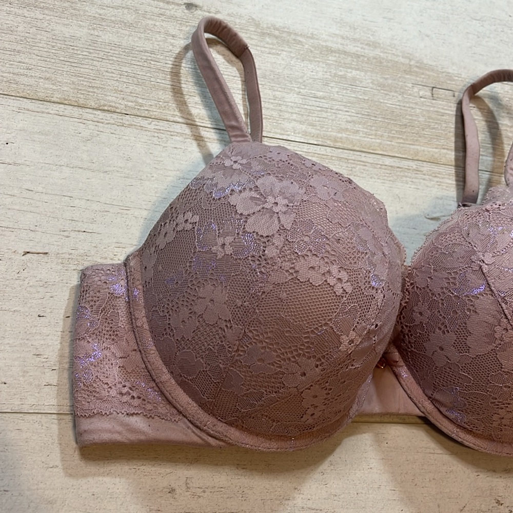Victoria’s Secret Light Purple Lace Body by Victoria Perfect Shape Bra - Picture 2 of 8